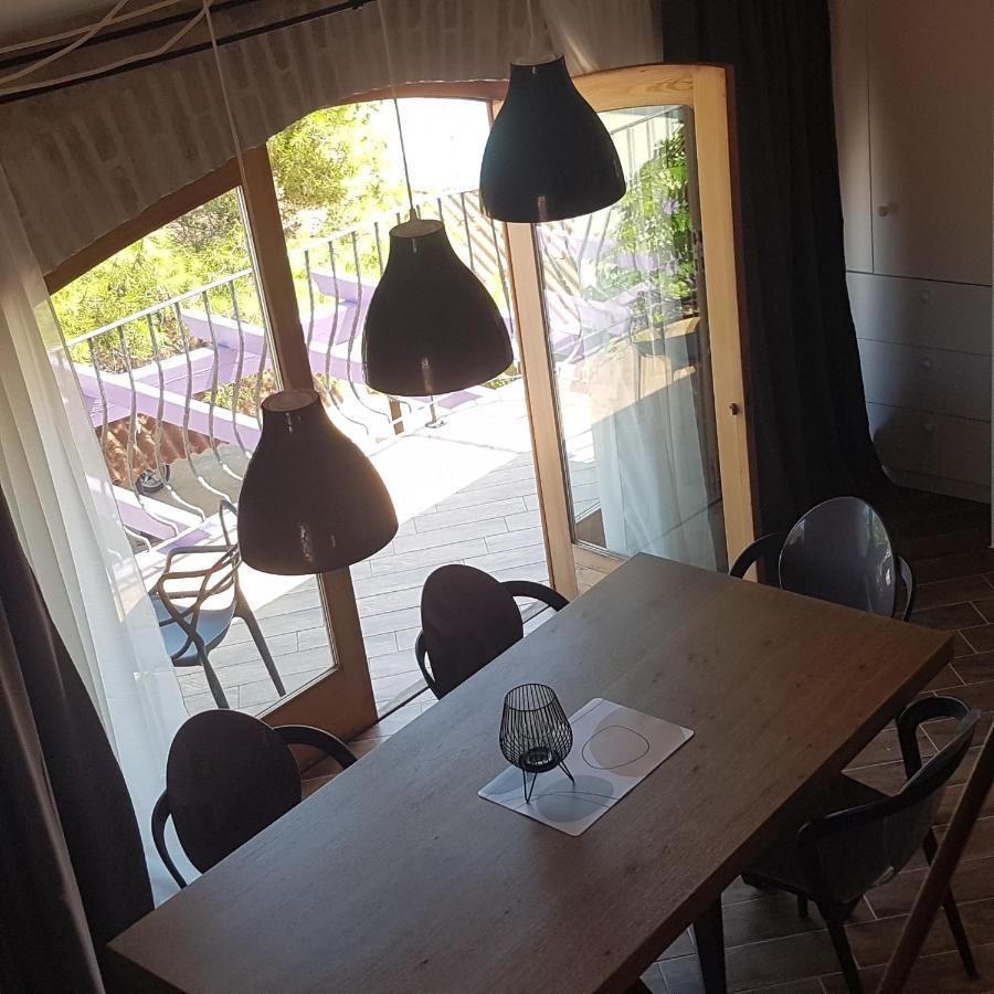 Appartamento Jardin Kapetanova Kuca Veli Iž Esterno foto