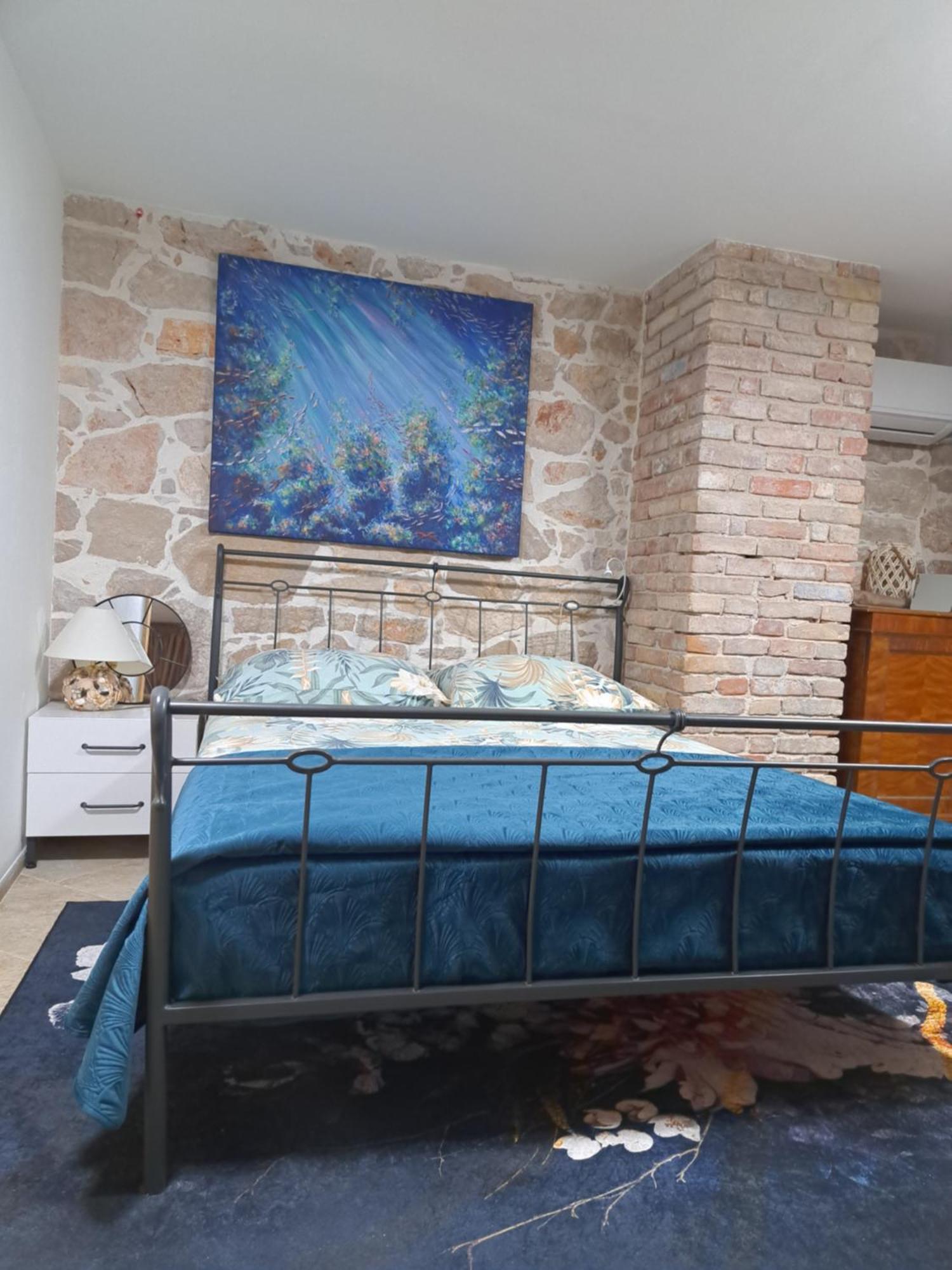 Appartamento Jardin Kapetanova Kuca Veli Iž Esterno foto